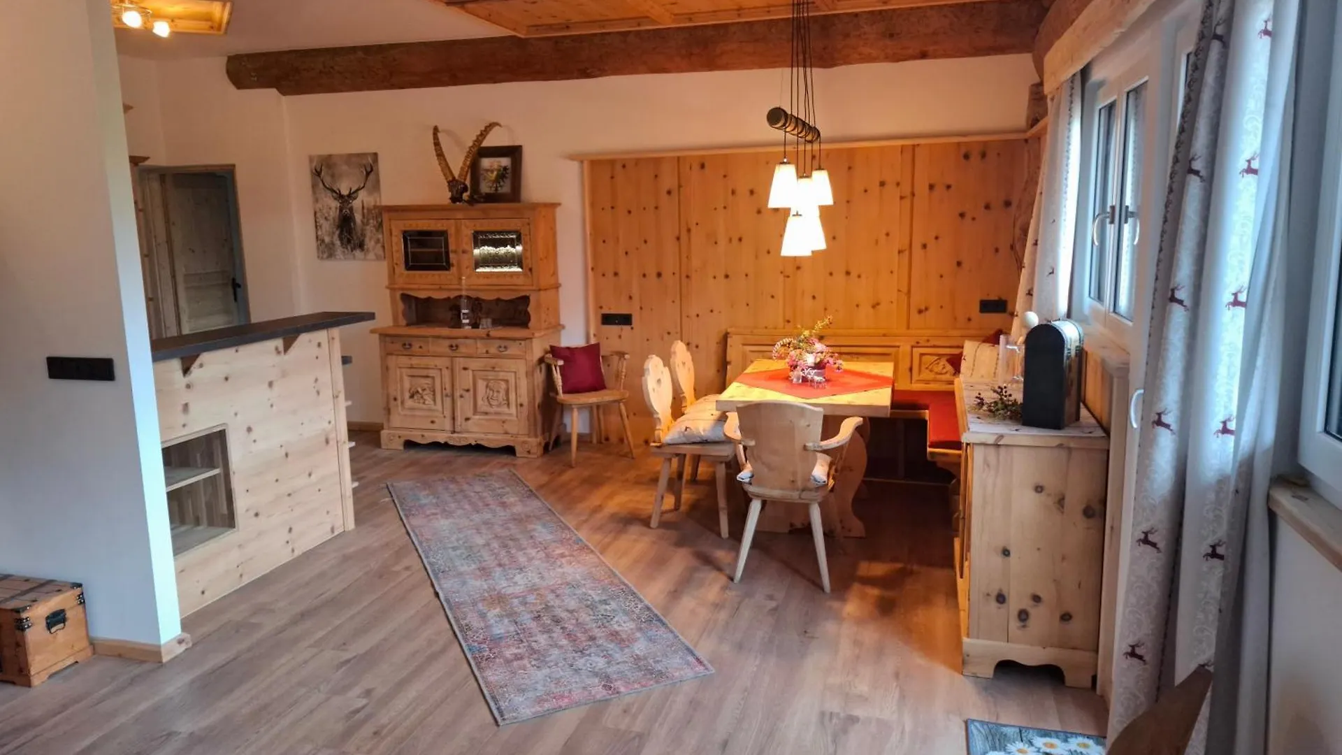 Roesslwirtin Appartement Innsbruck Apartment