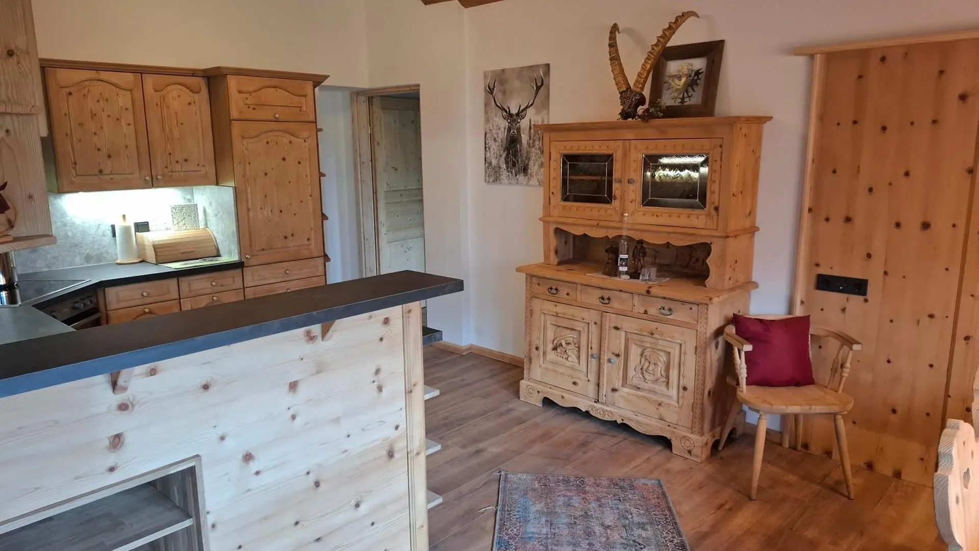 Roesslwirtin Appartement Innsbruck 0*,  Austria